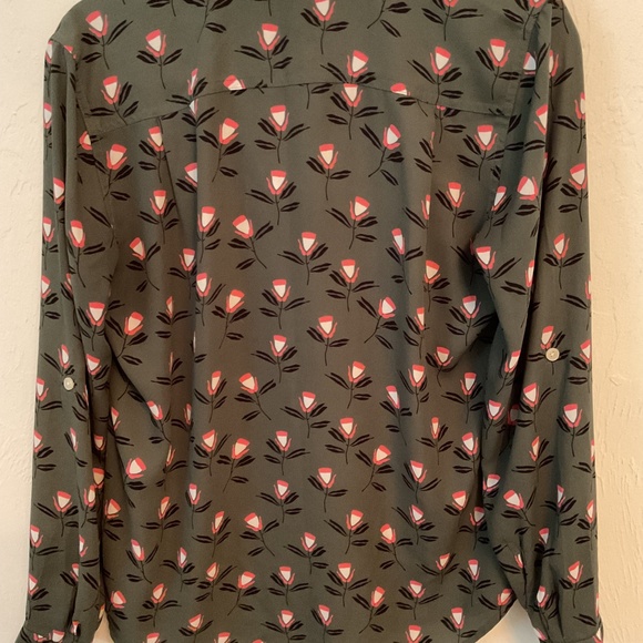 LOFT Floral Button-Down Blouse – Size M - Picture 4 of 5